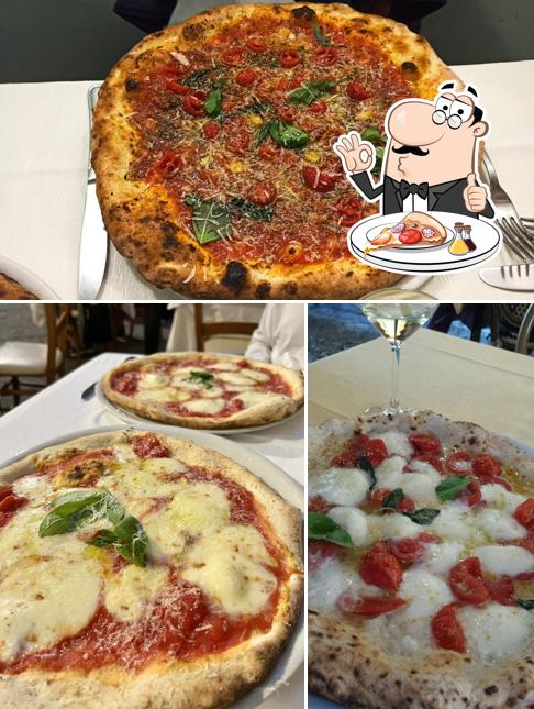 Prova una pizza a Antichissima Pizzeria Port’Alba 1738