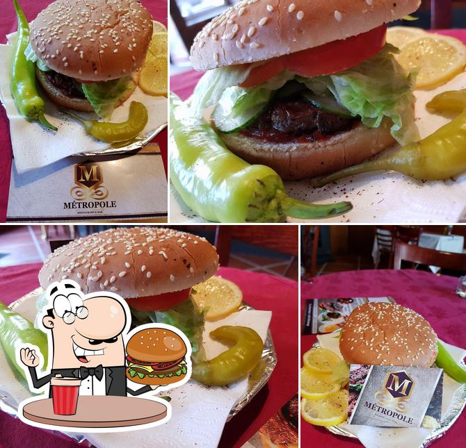 Prenez un hamburger à Metropole Restaurant & Shisha Bar Differdange