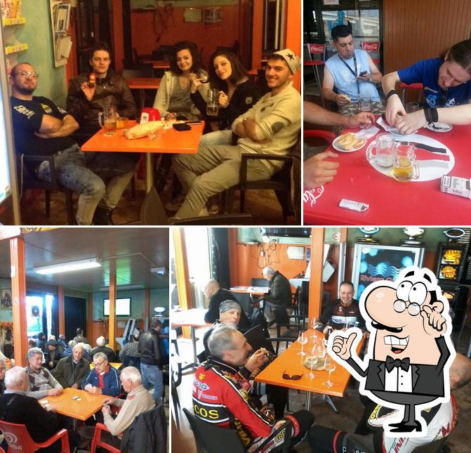 Dai un'occhiata agli interni di Falco