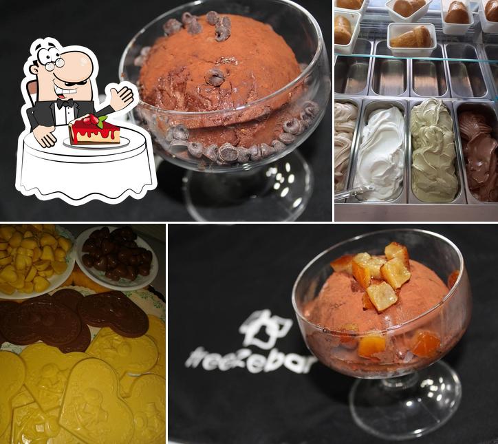 Freeze Bar Gelateria & Caffetteria propose un nombre de desserts