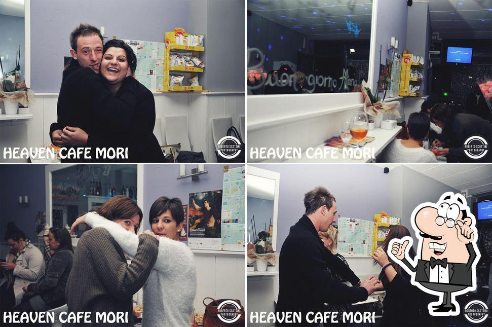 Gli interni di Heaven CAFE