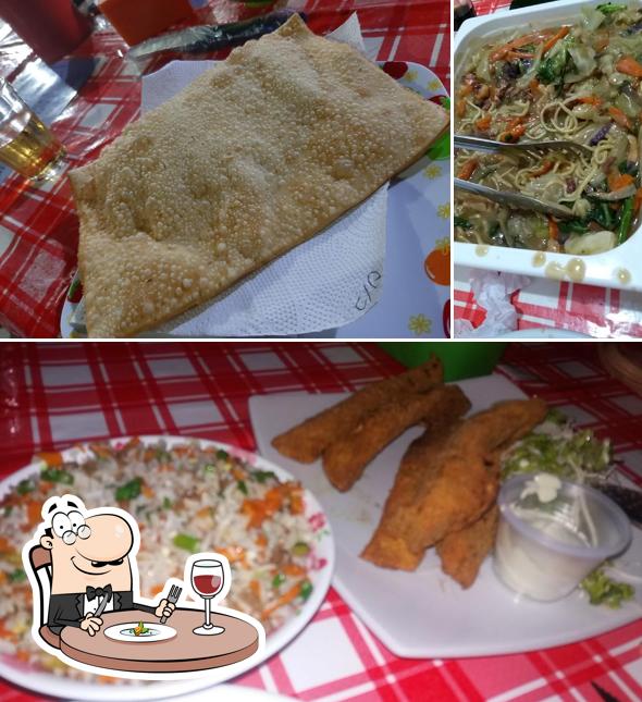 Platos en Fuji Sobaria