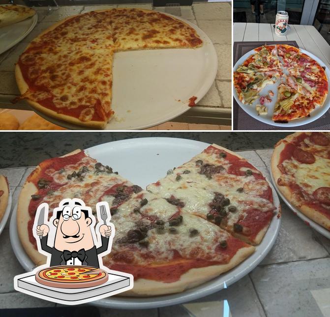 Scegli una pizza a Pizzeria Focacceria La Sfoglia D'oro