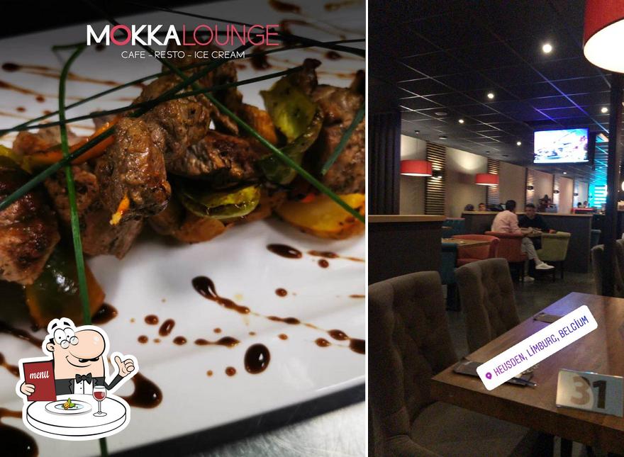 Comida en Mokka Lounge