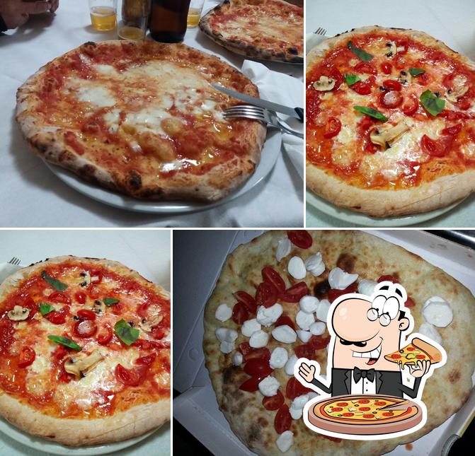 Scegli una pizza a Pizzeria da Paolo