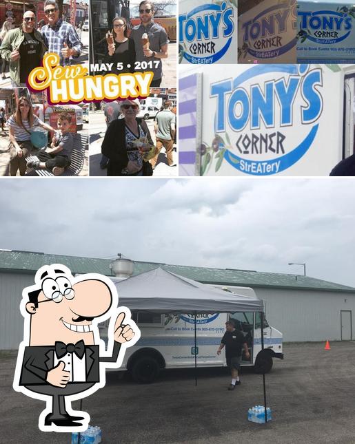 Regarder cette image de Tony's Corner