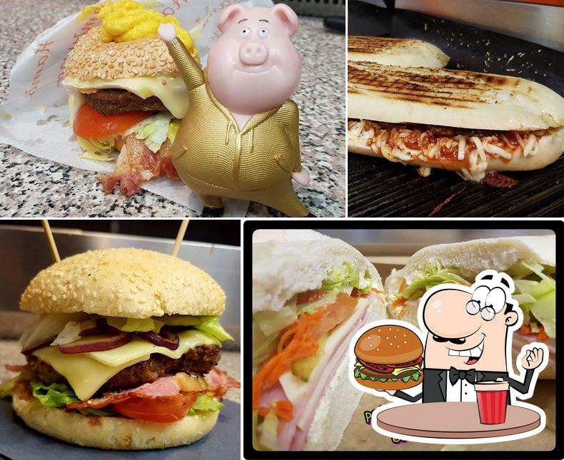 Commandez l'un des hamburgers offert par Friture Alex (Friterie)