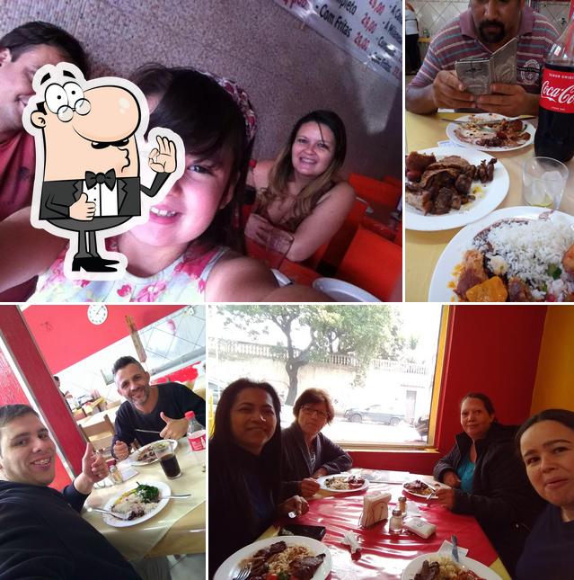 Look at this image of Restaurante Family