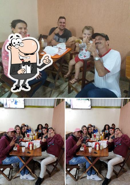 O interior do Amarildo Lanches