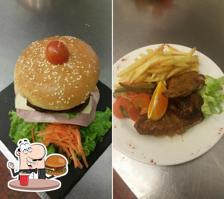 Prenditi un hamburger a Boulangerie Patisserie Bom Gosto