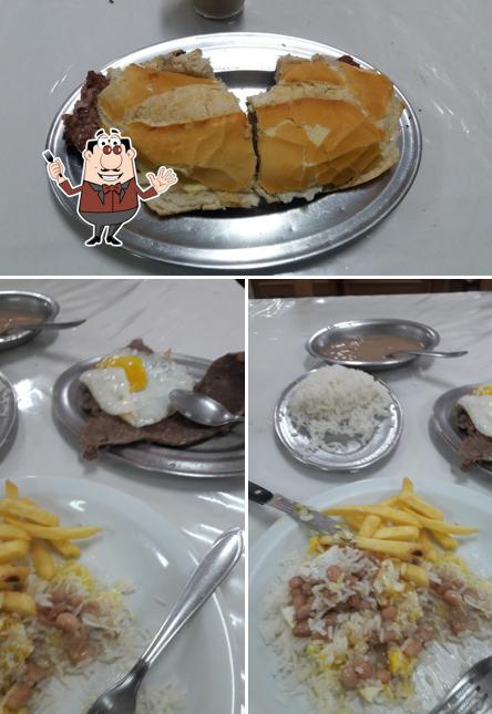 Comida em Churrascaria Figueira