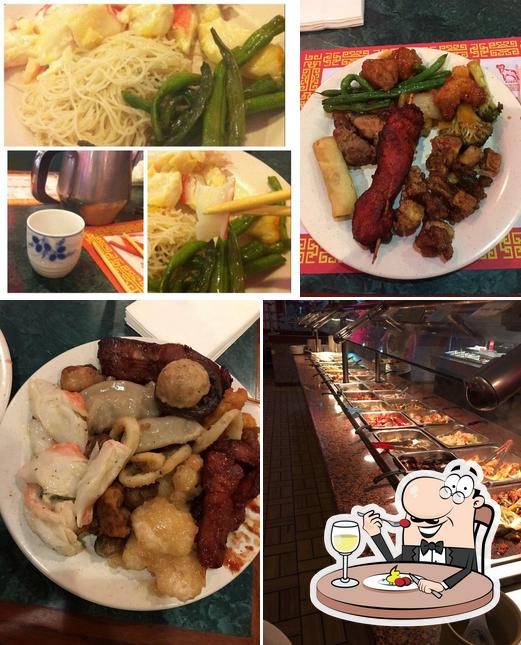 Meals at Double Dragon buffet