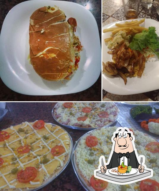 Comida em Pizzaria e Lanchonete JA