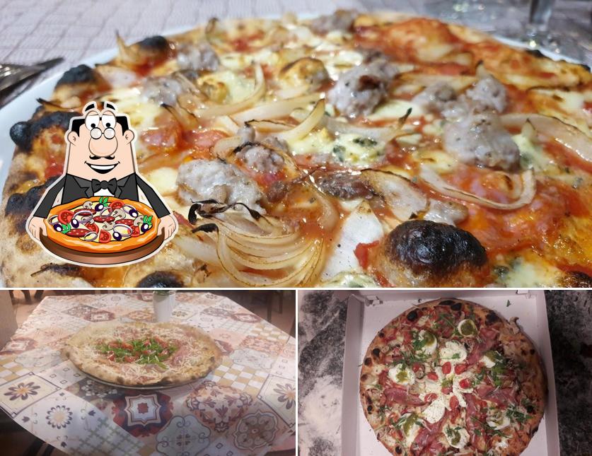 Scegli una pizza a L'Antico Ristorante Pizzeria Di Lo Re Maria Soccorsa