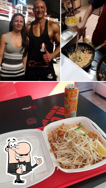 Regarder la photo de Pad thai express