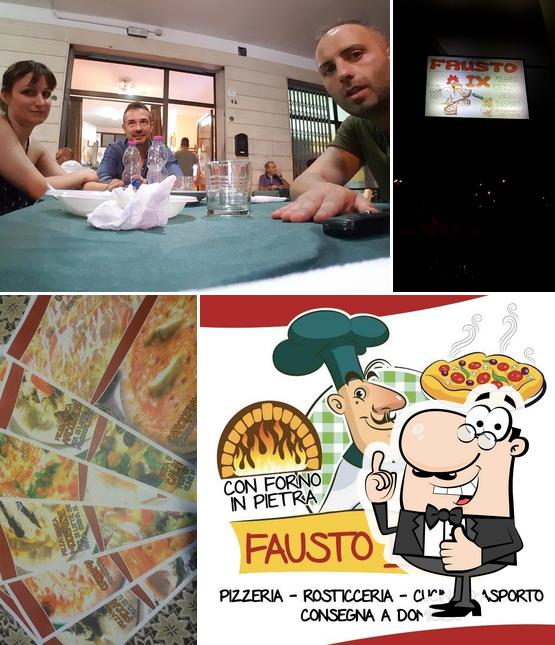 Guarda la foto di Pizzeria Fausto IX