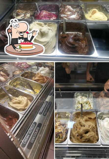 Gelateria Tiziano serve un'ampia selezione di dessert