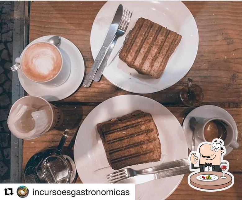 Platos en Úrbici Café