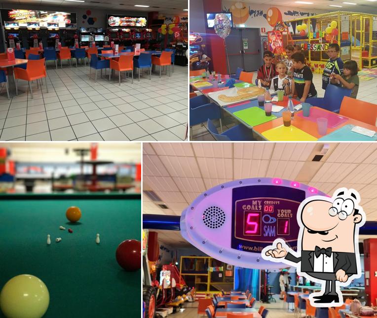 Gli interni di Bowling Erba