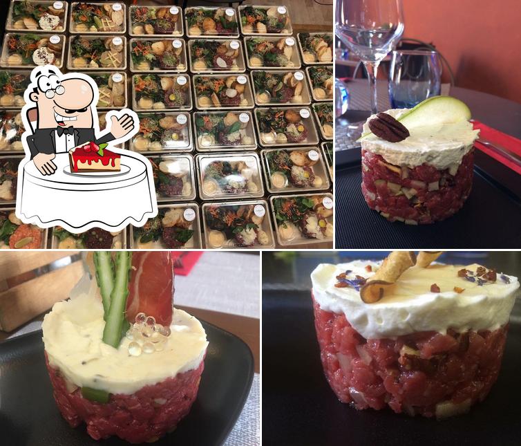 Café de la Collégiale propose une sélection de desserts