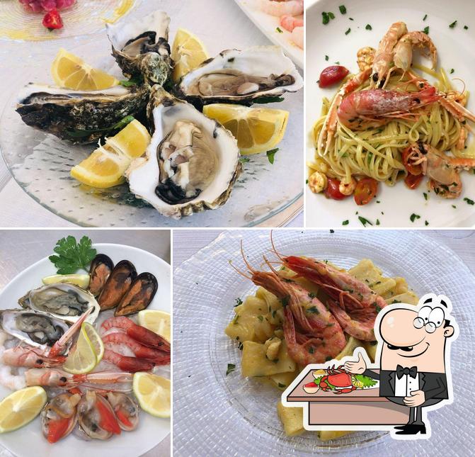 Try out seafood at Ristorante Cavaliere Mario Grillo