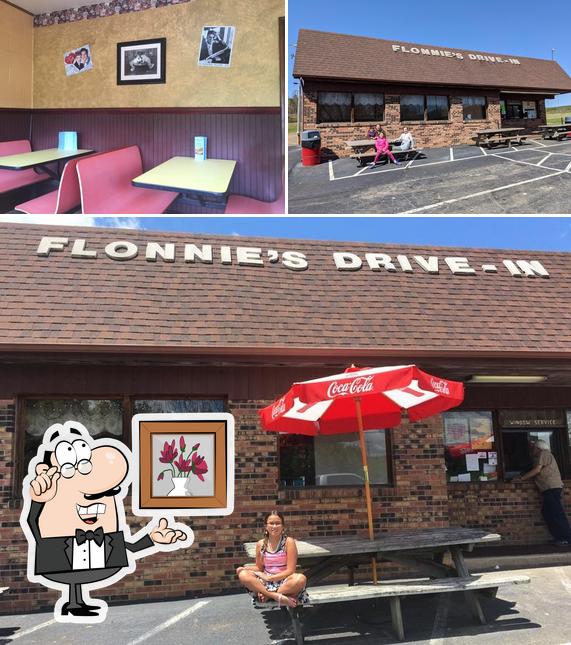 The interior of Flonnie's Drive-In