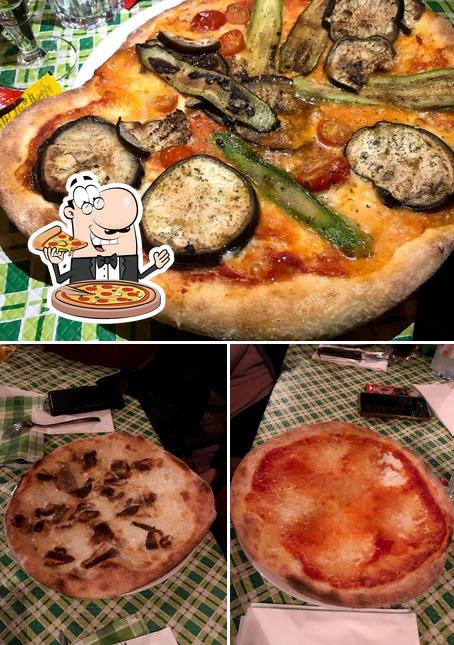 Scegli una pizza a Malache' Di Vita Francesco Birreria Pizzeria Paninoteca