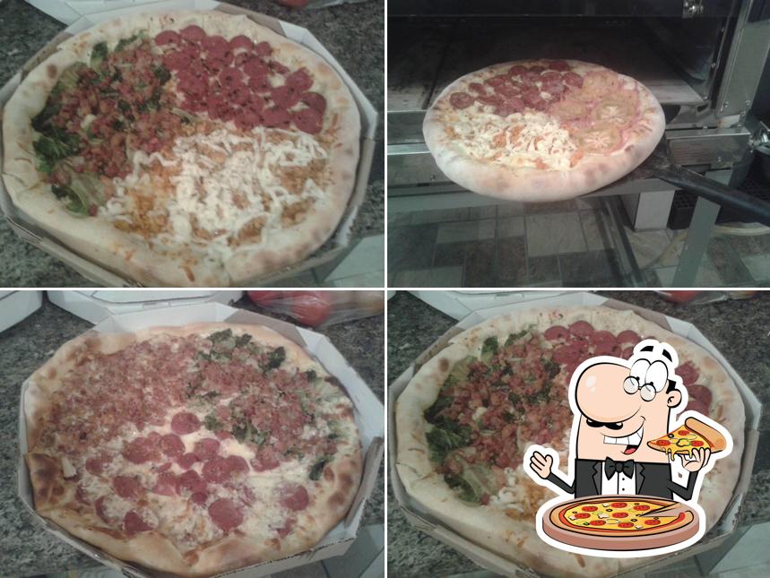 Peça diversos tipos de pizza