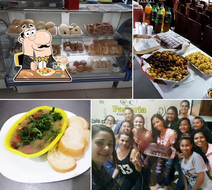 Comida em Padaria Café Com Leite