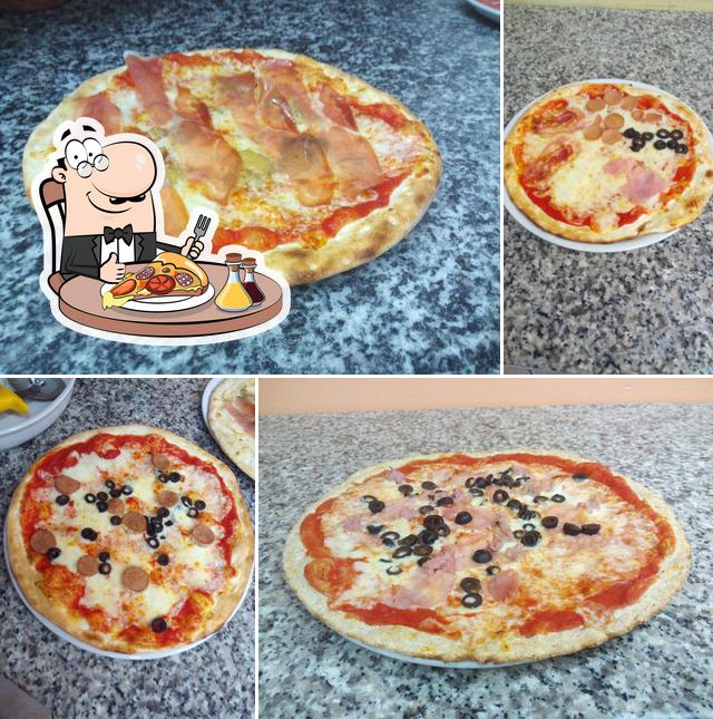 Prova una pizza a Pizzeria la Liernese