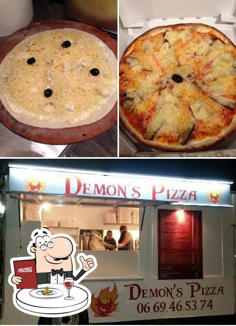 Nourriture à demon's pizza cuers