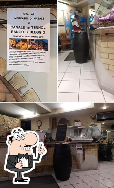 Guarda la foto di Pizzeria L'Elite Di Compagno Ornella