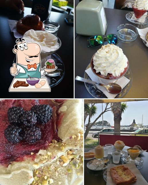 Diamond Lounge Bar serve un'ampia selezione di dessert