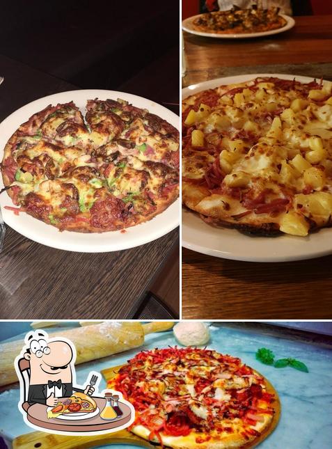 Get pizza at Wandin Pizza Bar