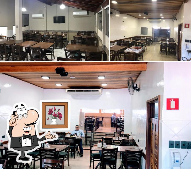 O interior do Br Grill Restaurante