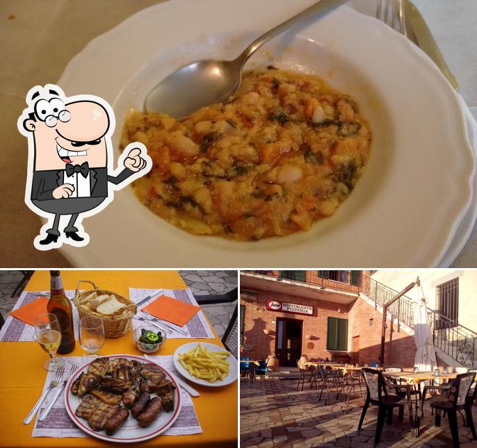 Tra le diverse cose da La Terrazza Osteria Pizzeria Siena si possono trovare la interni e cibo
