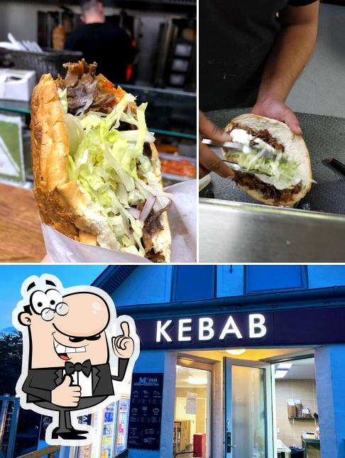 Regarder cette photo de Mina Kebab