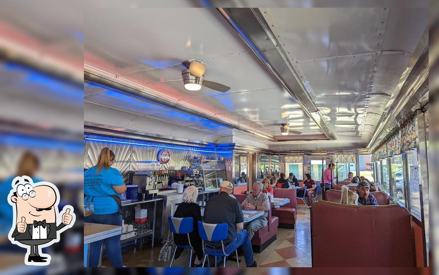 Dolly's Diner in North Apollo Restaurant menu and reviews