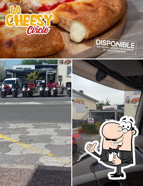 Regarder cette image de La Boîte à Pizza Caen