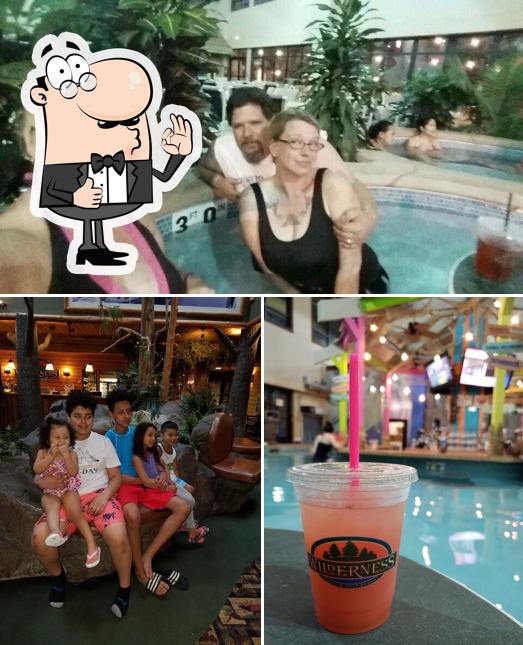 Swimm'n Chick'n in Wisconsin Dells Restaurant menu and reviews