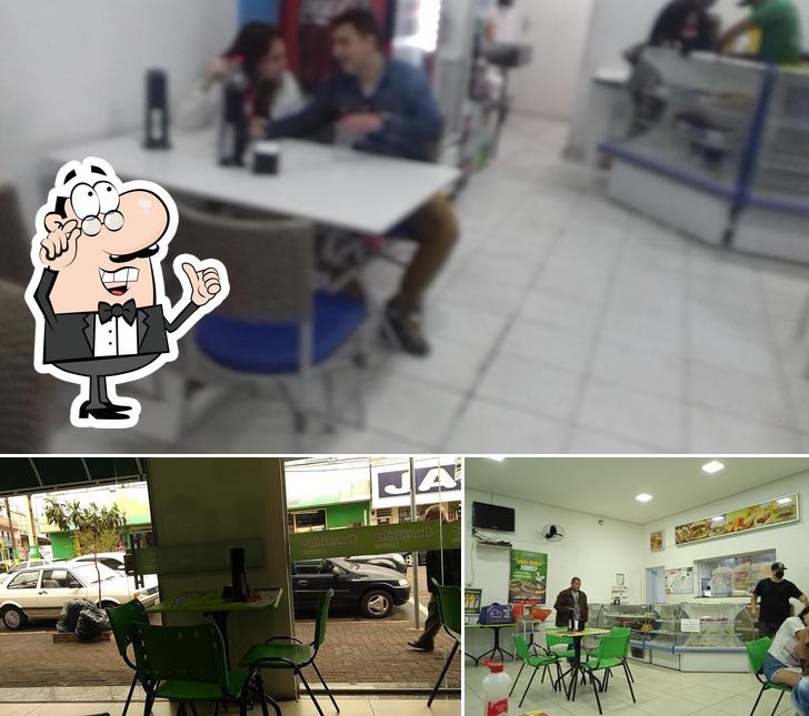 O interior do Serginho Lanches