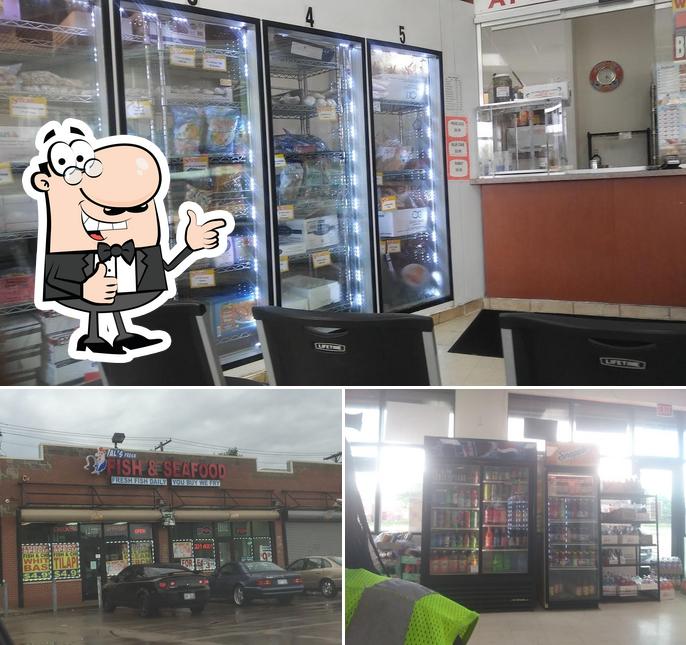 Al's Fresh Fish & Chicken, 12336 E Warren Ave in Detroit Restaurant