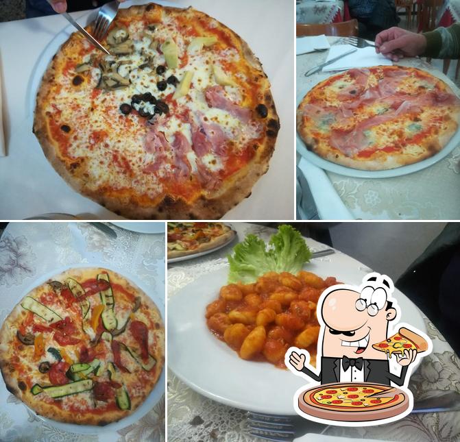 Commandez des pizzas à Bar Ristorante Pizzeria Circolo Dei Ronchi Sas