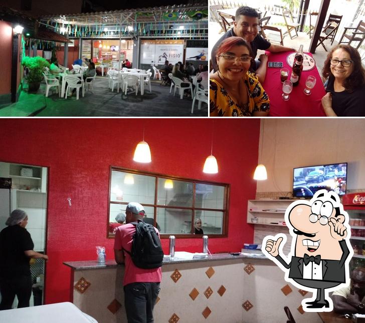 Veja imagens do interior do Delicias Lanches