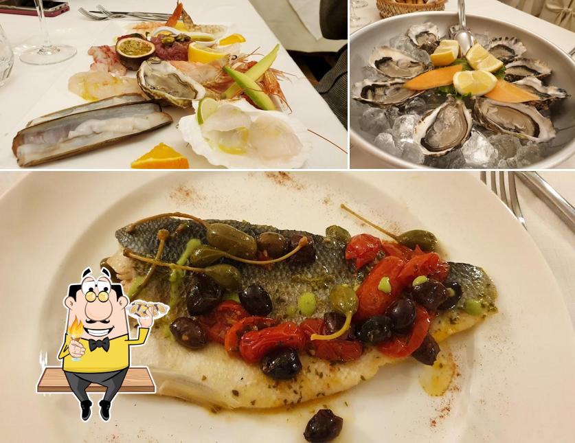 Prova tra i molti prodotti di cucina di mare disponibili a Osteria La Lanterna