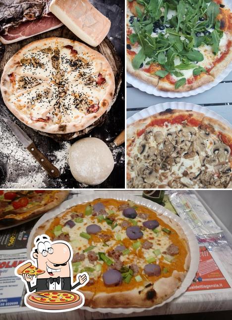 Scegli tra le molte varianti di pizza