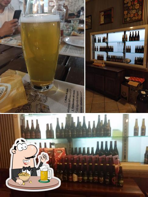 Puoi goderti un rinfrescante bicchiere di birra chiara o scura