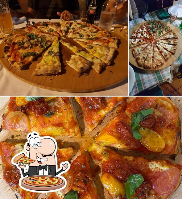 Essayez des pizzas à La Taverna Dei Corsari