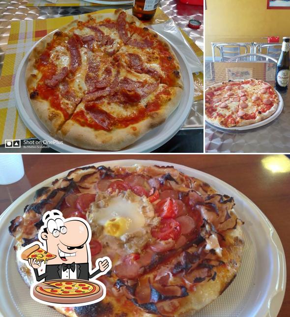 Scegli una pizza a Pizzeria Pizza Super Star