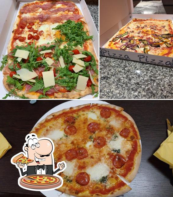 Scegli una pizza a Pizzeria da Asporto DoppioZero da Mario